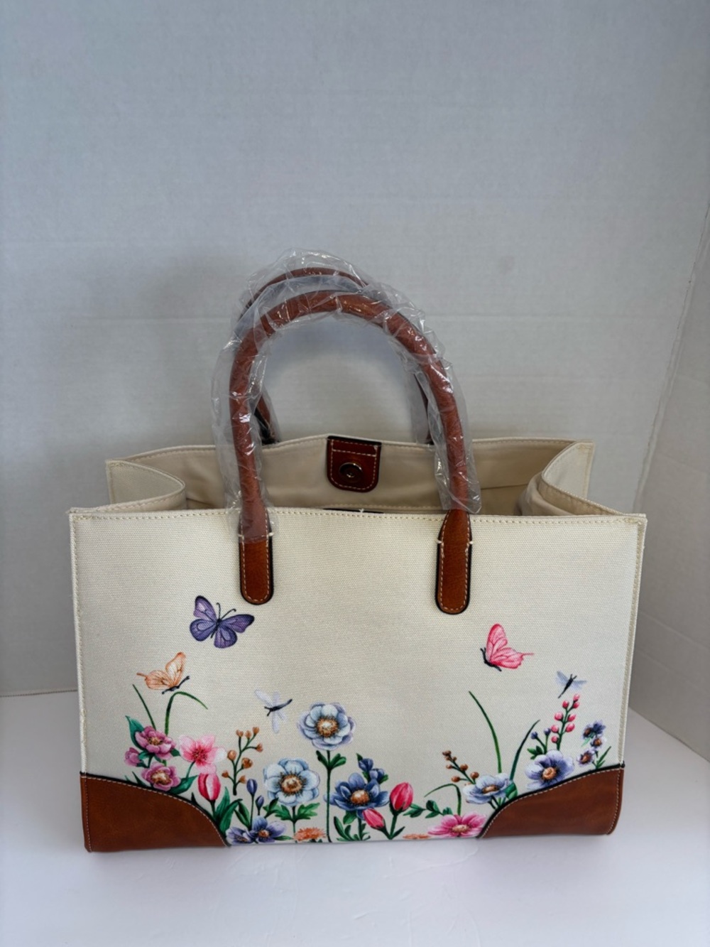 Tote Handbag Floral Avon “Bloom Into Style” Beige Botanical Butterflies Tote